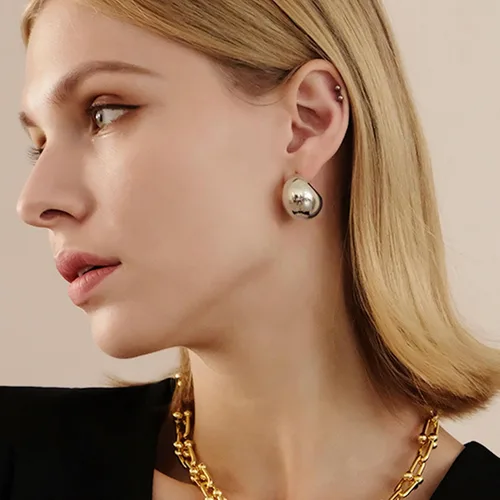 Vista 6 de Chunky Gold Hoop Earrings for Women 18K Gold Paperclip Oval Hoop Earrings Gold Square Hoops Small Chunky Earrings Gold Jewelry Gift