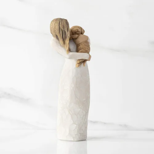Vista 4 de Willow Tree Adorable You (perro dorado), Una amistad alegre, expresa la relación con un perro de compañía muy querido, figura esculpida pintada a