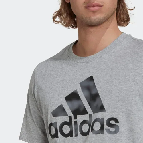 Vista 6 de adidas Camiseta con estampado de camuflaje Essentials para hombre