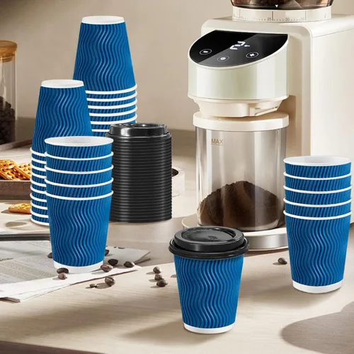 Vista 4 de Clawsoff Paquete de 100 tazas de café con tapas, de 8 onzas, desechables, aisladas, onduladas, para bebidas frías/calientes, oficina, hogar, tienda