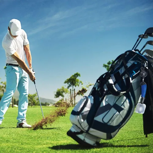 Vista 7 de Cepillo retráctil para palos de golf Cepillo doble de gran tamaño, agarre ergonómico, limpiador de ranuras retráctil y cordón