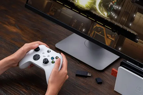 Vista 6 de 8Bitdo Adaptador USB inalámbrico 2 para Switch Windows Mac y Steam Deck compatible con Xbox Series X y S controlador Bluetooth Xbox One Switch Pro
