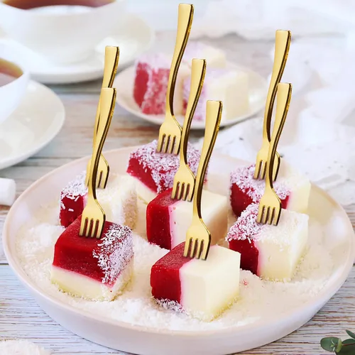Vista 5 de 100 mini tenedores dorados de 4 pulgadas, pequeños tenedores de postre de plástico dorado, desechables, resistentes, diminutos tenedores