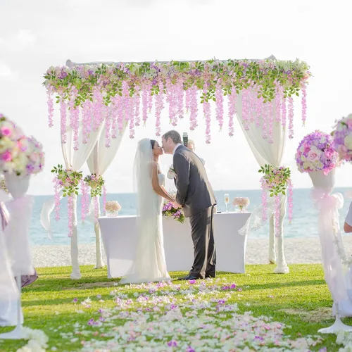 Vista 4 de Paquete de 12 flores colgantes de glicina rosa, flores colgantes falsas de 3.44 pies, guirnalda de glicina artificial para decoración de boda, telón