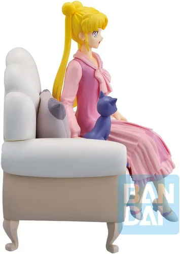 Vista 2 de Ichibansho Figure - Sailor Moon Cosmos The Movie - Usagi & Luna -Estilo Antiguo- Figura Coleccionable Bandai Spirits