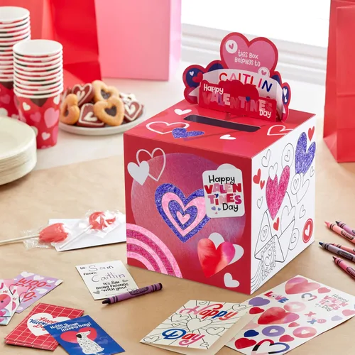 Vista 2 de Hallmark Buzón desplegable para el día de San Valentín con tarjetas y calcomanías para intercambio en el aula