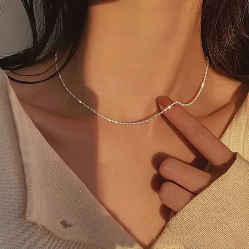 Vista 3 de VENOCO Collar de oro en capas para mujer, delicado collar de eslabones de cadena de clip minimalista, gargantilla de espiga de espiga, collar