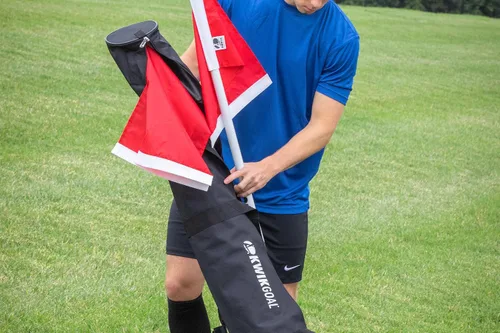 Vista 2 de Kwik Goal Bolsa de transporte de bandera de esquina, 70 pulgadas x 6 pulgadas