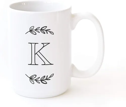 Vista 10 de The Cotton & Canvas Co. Manhattan Wreath - Taza de café personalizada con monograma inicial con letra A, taza de café de cerámica de porcelana. Para