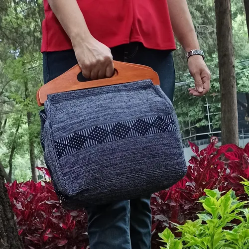 Vista 4 de MEXICANDOO Authentic Mexican Handcrafted Woven Handbag for Women or Girls with Wooden Handles Casual and Lightweight Purse