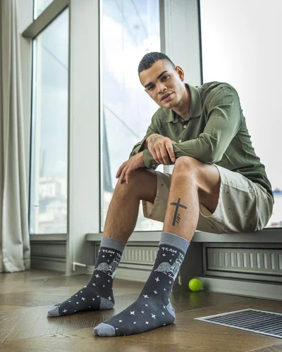 Vista 4 de socks n socks - 5 pares de calcetines de algodón coloridos de lujo para hombre caja de regalo Multi
