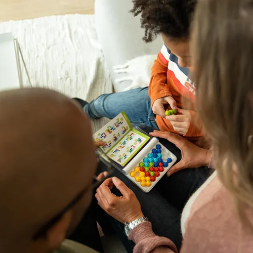 Vista 7 de SmartGames IQ Twins - Juego de viaje con 120 desafíos para edades de 7 años - Adulto