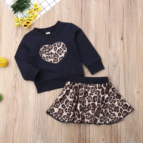Vista 5 de Conjunto de 2 piezas 3 piezas de ropa de verano para niños pequeños, camiseta con volantes y estampado en forma de corazón
