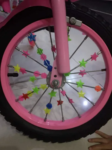 Vista 6 de Accesorios de decoración de bicicleta para niños, cesta de scooter de bicicleta, campana de bicicleta para niños, serpentinas y calcomanías de mango