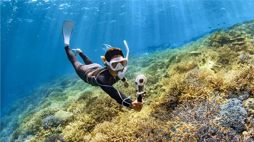 Vista 9 de Insta360 Estuche de buceo invisible X3 (nuevo) - Impermeable hasta 164.0 ft (164 pies)
