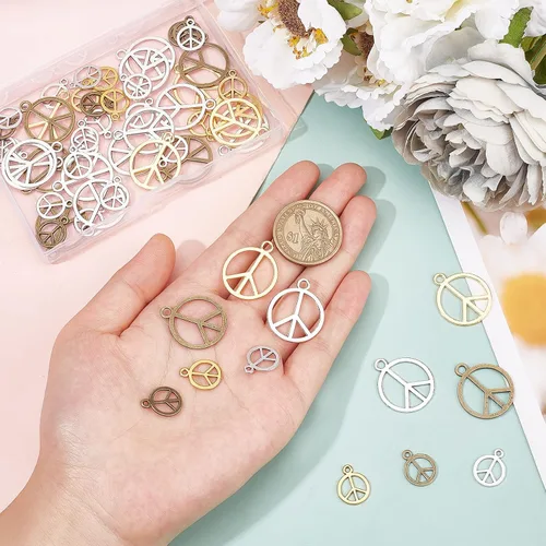 Vista 3 de SUPERFINDINGS Colgantes de estilo tibetano con diseño de estrella de sol y luna, colgantes de metal de plata tibetana suave para manualidades