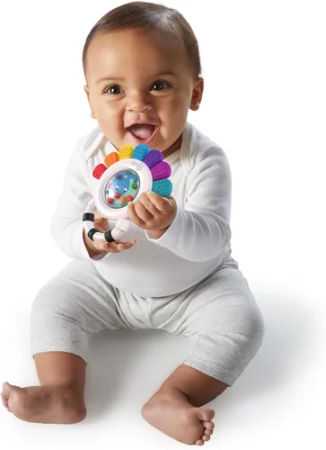 Vista 4 de Baby Einstein Outstanding Opus The Octopus - Sonajero sensorial y mordedor, juguete multiusos, sin BPA y refrigerable, 3 meses en adelante Sonajero
