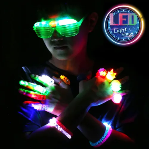 Vista 7 de 78 piezas de juguetes con luz LED, artículos de fiesta a granel que brillan en la oscuridad para adultos y niños, cumpleaños, Halloween, con 50
