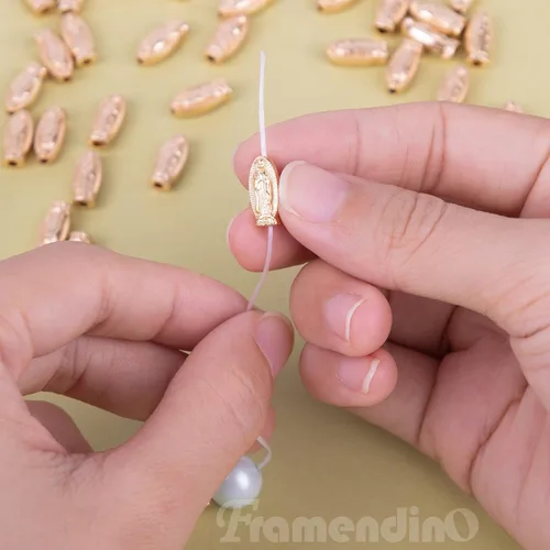 Vista 3 de Framendino, Paquete de 60 cuentas de Virgen María, Nuestra Señora de Guadalupe, abalorios espaciadores sueltos para hacer joyas