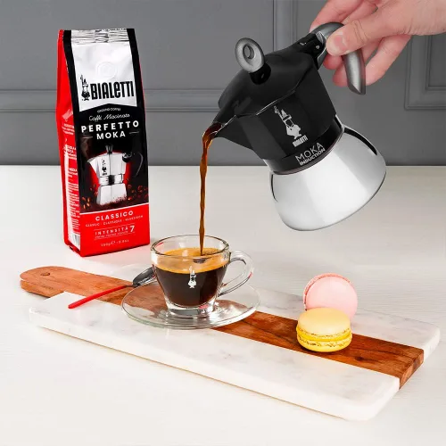 Vista 2 de Bialetti – Moka Induction, cafetera Moka, apta para todo tipo de parrillas, 2 tazas de espresso (80 ml), 90 mililitros, negro