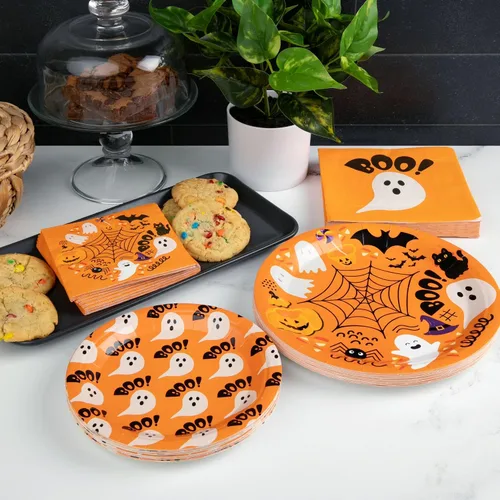 Vista 5 de Juego de vajilla desechable de 80 piezas con diseños de fantasma y calabaza, incluye platos de 9 y 7 pulgadas, servilletas de cóctel y almuerzo