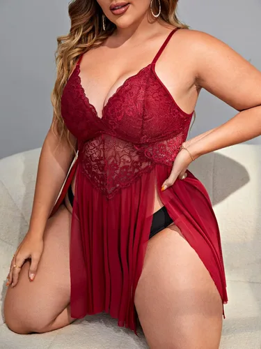 Vista 4 de WDIRARA Vestido de lencería de malla con encaje floral para mujer, talla grande, camisón con abertura