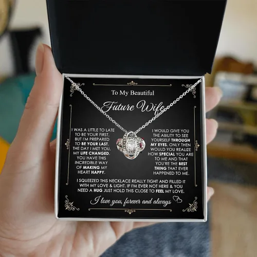 Vista 17 de Collar con texto en inglés «To My Future Wife & Prometido» – Joyería de compromiso con nudo de amor para novia