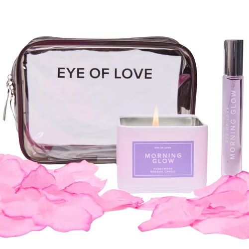 Vista 9 de Love in Transit Travel Set – Perfume de feromonas románticas y vela con pétalos de rosa, bolsa de viaje