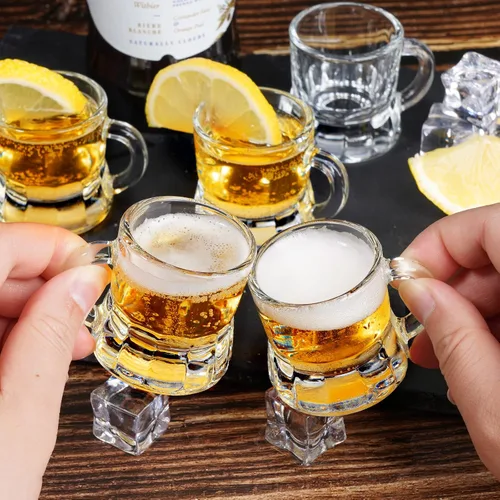 Vista 5 de ZZYFGH Paquete de 10 Mini Vasos de Chupito de Cerveza, Mini Vaso de Cerveza de Vidrio con Asa de 1.0 Onza, Vasos de Chupito para Tequila, Vodka