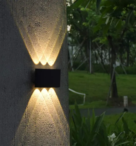 Vista 2 de Yosoan Moderna lámpara de pared LED IP65 impermeable con placa de respaldo, 8W 86V-265V blanco cálido 3000K aluminio interior exterior montaje
