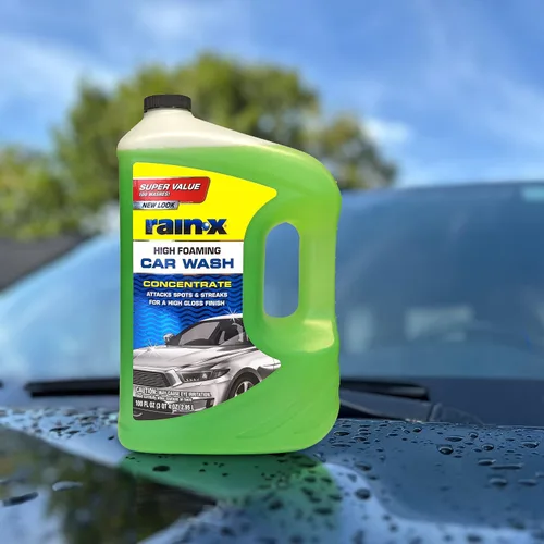 Vista 8 de Espuma para lavado de autos Rain-X 620191 - 100 onzas líquidas. Fórmula concentrada de alta espuma para una mayor acción de limpieza, que levanta