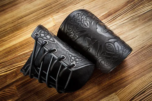 Vista 20 de 100% Genuine Leather Handmade Wrist Cuffs Bracers - LARP Gauntlet - Real Leather Wristbands - LARP Accessories Viking Cosplay Armor Bracelet