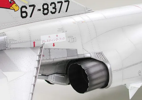 Vista 8 de Tamiya 60314 – 1: 32 Mcdonell D. 4EJ Phantom II Jet