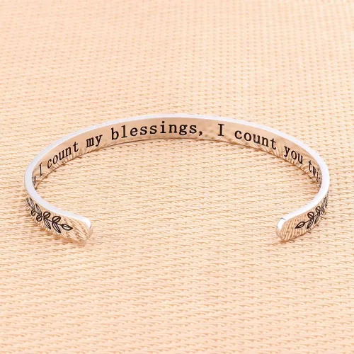 Vista 2 de M MOOHAM - Brazalete inspirador con cita grabada, acero inoxidable, regalo de cumpleaños, Navidad, regalo divertido para mejor amiga, hija, hijo