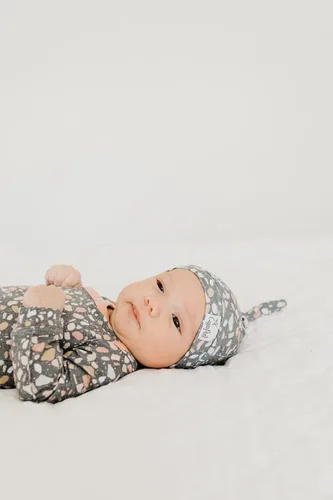 Vista 4 de Copper Pearl Baby Beanie Hat Top Knot