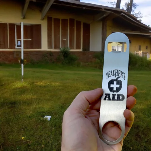 Vista 4 de Bottle Opener - Teacher's Aid
