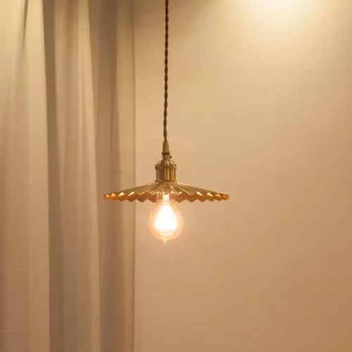 Vista 2 de Elegante lámpara de araña de una sola cabeza estilo nórdico japonés, luz colgante de latón retro para isla de cocina, porche, balcón