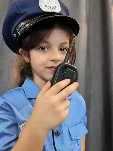 Vista 4 de KAKALVER Disfraz de oficial de policía para niños, disfraz de policía para fiesta de Halloween, regalo de policía para niñas, juego de rol