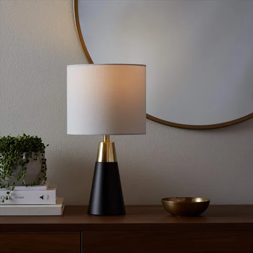 Vista 11 de Amazon Basics - Bombillas LED, eficientes energéticamente 6 W, equivalente a 40 vatios, base estándar E26, 2700 K, regulable, 10,000 horas
