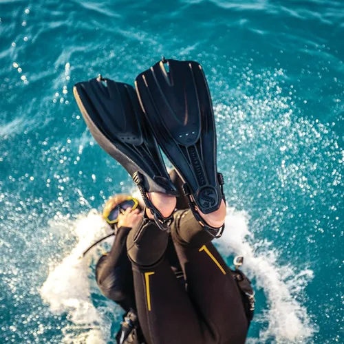 Vista 4 de SCUBAPRO GO Travel - Aleta de buceo para esnórquel y natación, correa de talón abierta