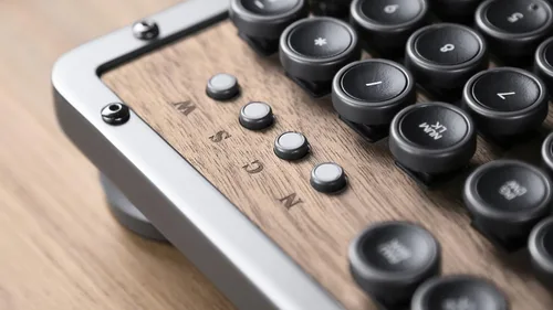 Vista 6 de Azio Retro Classic Bluetooth (Elwood) - Teclado mecánico retroiluminado inalámbrico/USB con cable de madera de nogal vintage para PC/Mac, madera