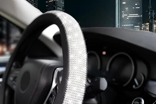 Vista 2 de Magnelex Funda de cuero de microfibra para volante, impresionante y brillante diseño de diamantes de cristal. Compatible con la mayoría de marcas