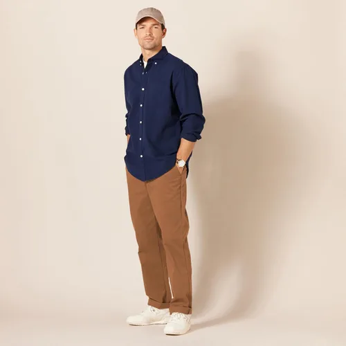 Vista 5 de Tienda Essentials Men's Classic-Fit Wrinkle-Resistant Flat-Front Chino Pant (Available in Big & Tall)