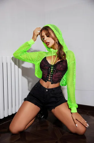 Vista 6 de Avidlove Camiseta corta de malla con capucha para mujer, camiseta de red de manga larga para festival, club, fiesta
