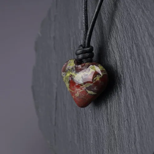 Vista 4 de COAI Collar con colgante de piedra de corazón de corazón de cuero, Piedra, sodalita