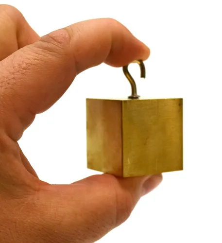 Vista 2 de Juego de cubos de densidad con ganchos, incluye 4 metales, latón, cobre, aluminio y acero, lados de 1.25 pulgadas (1.260 in), para uso