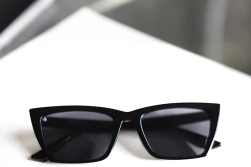 Vista 7 de Mostly Sunny - Gafas de sol polarizadas UV400 con montura cuadrada retro Cateye para mujer