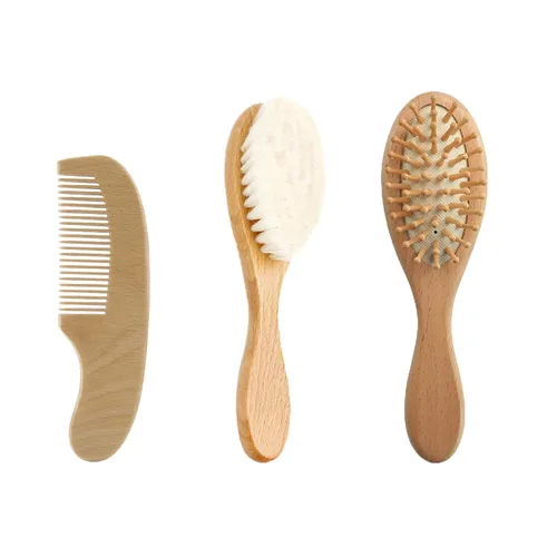 Vista 2 de Juego de cepillos de madera personalizados para bebés, regalo personalizado para bebés recién nacidos, cepillo y peine personalizado para bebés