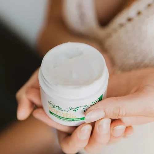 Vista 4 de Wild Naturals Crema facial de miel de Manuka para piel seca, crema hidratante para pieles sensibles, alivio calmante y enrojecimiento para piel