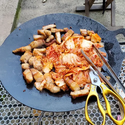 Vista 3 de Brightalk Sartén coreana para barbacoa de 13 pulgadas, plancha de hierro fundido